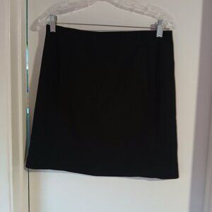 Banana Republic Women's Classic Black A-Line Skirt Size  6